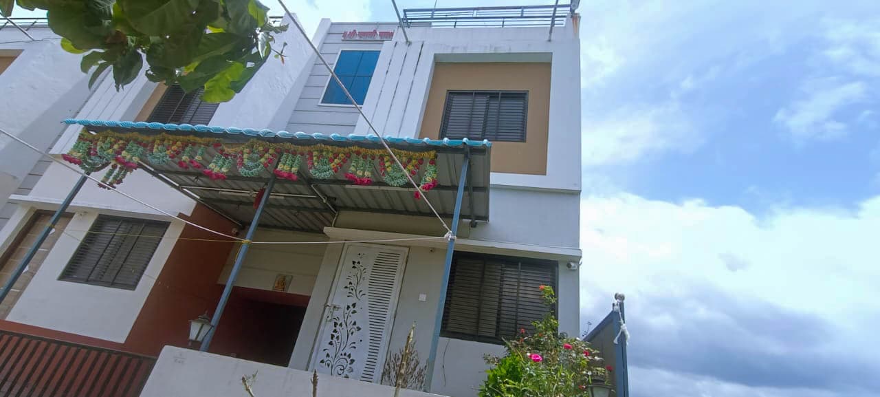 Property Photos 7