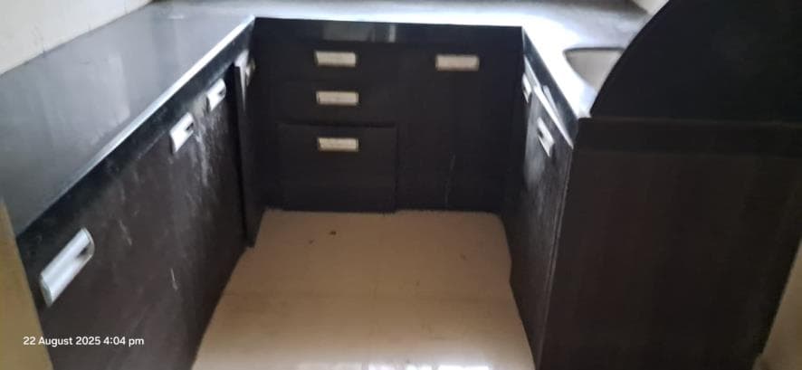 Property Photos 9