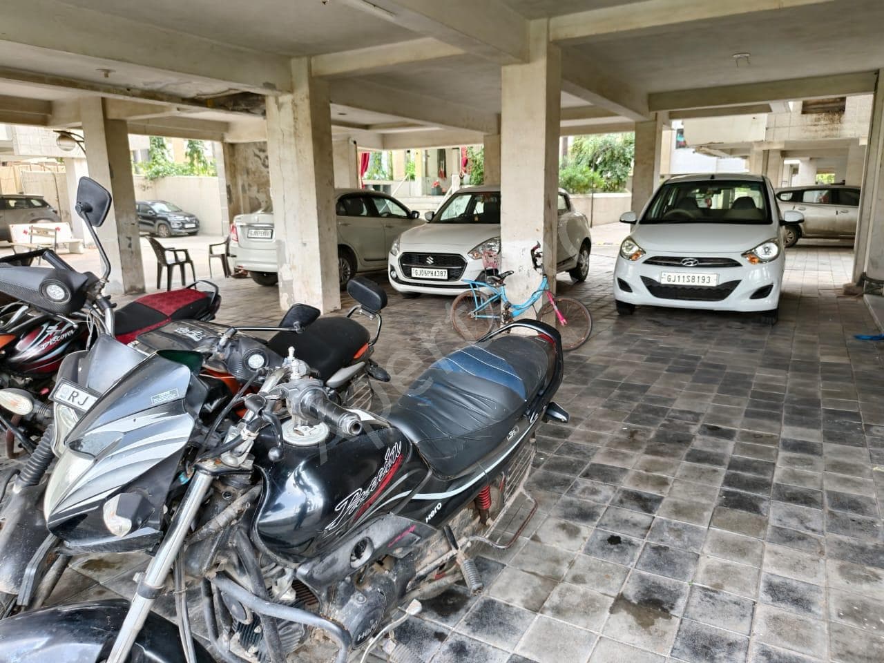 Property Photos 6