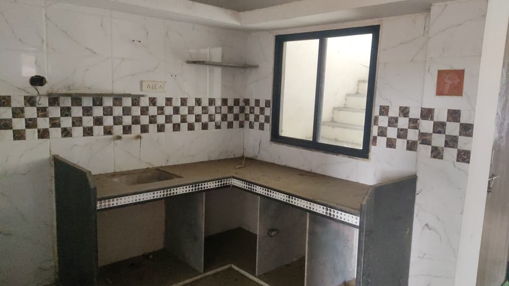 Property Photos 6