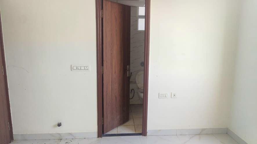 Property Photos 25