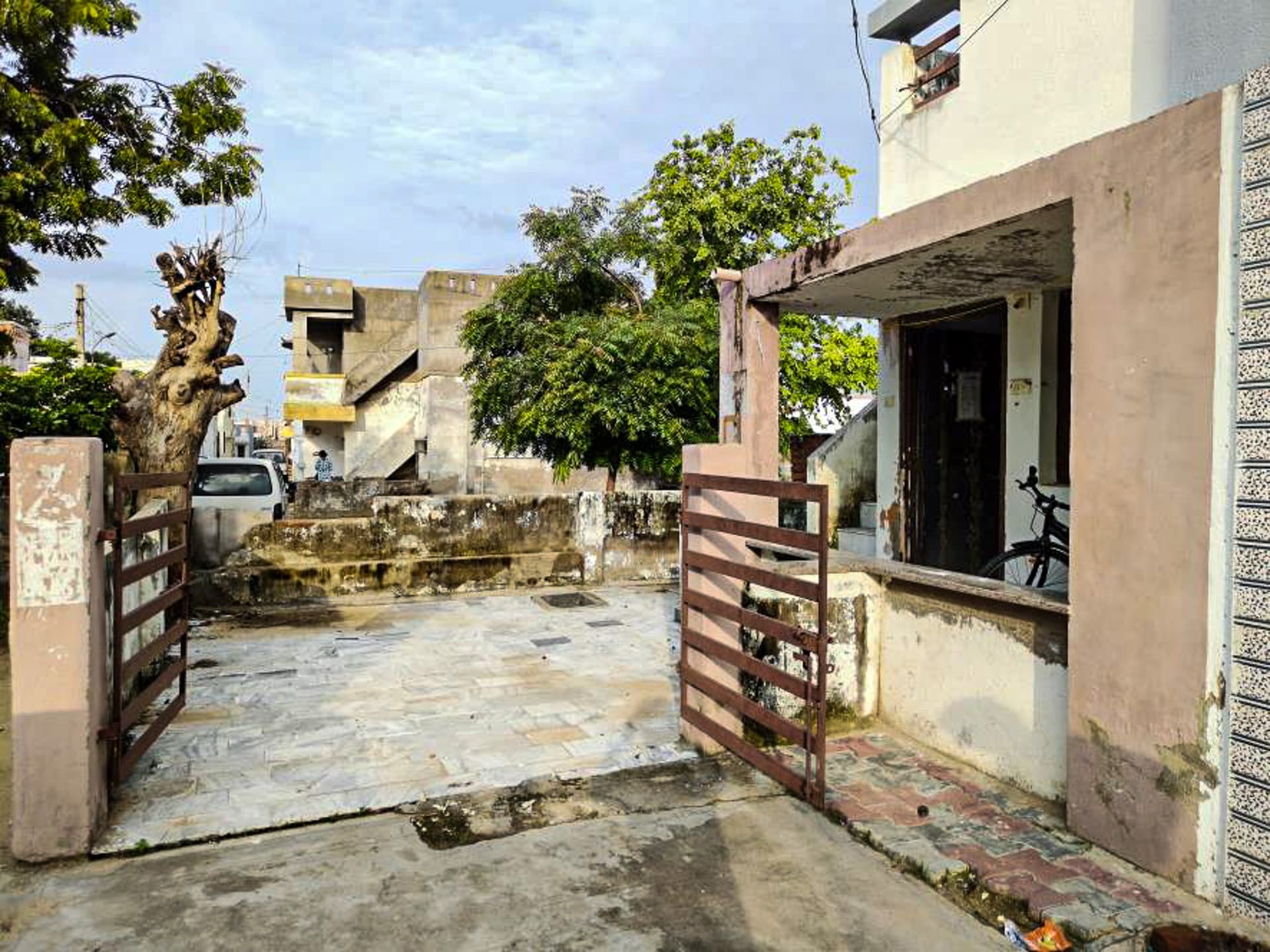 Property Photos 6