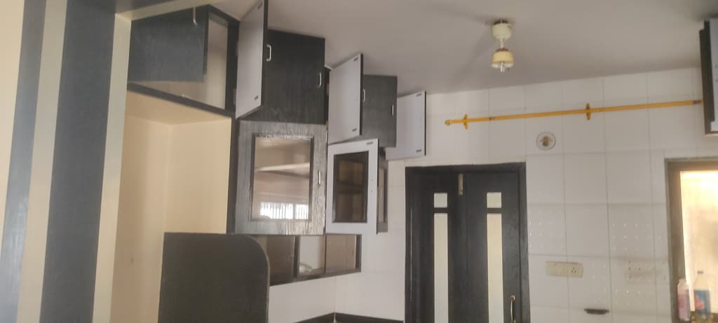 Property Photos 7