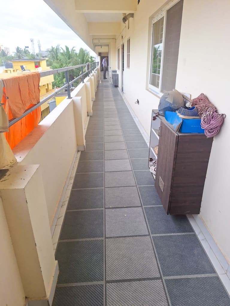Property Photos 9