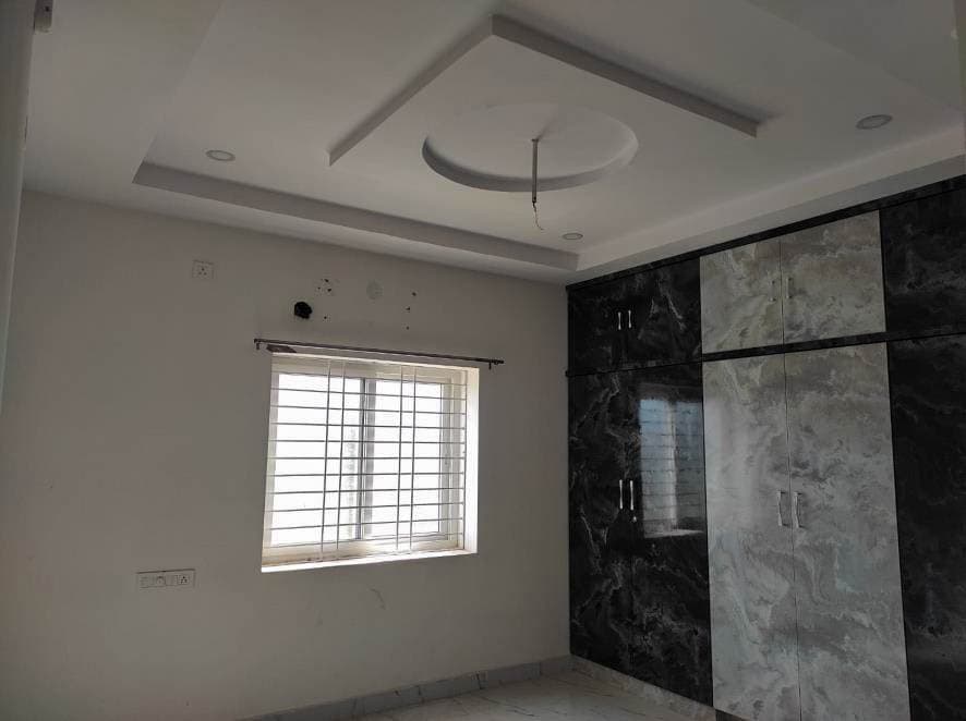 Property Photos 18