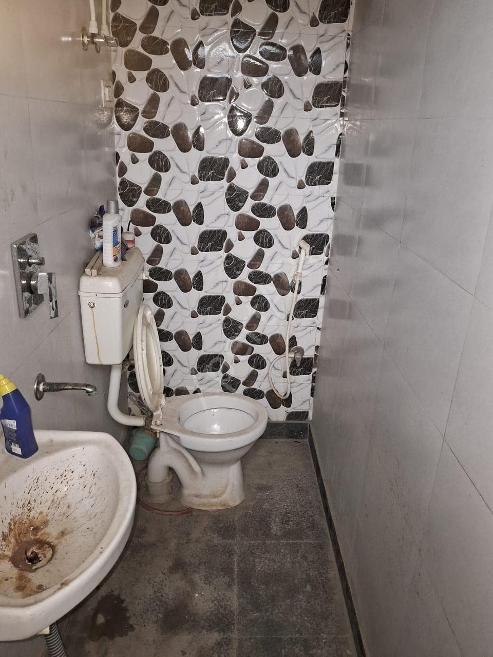 Property Photos 5