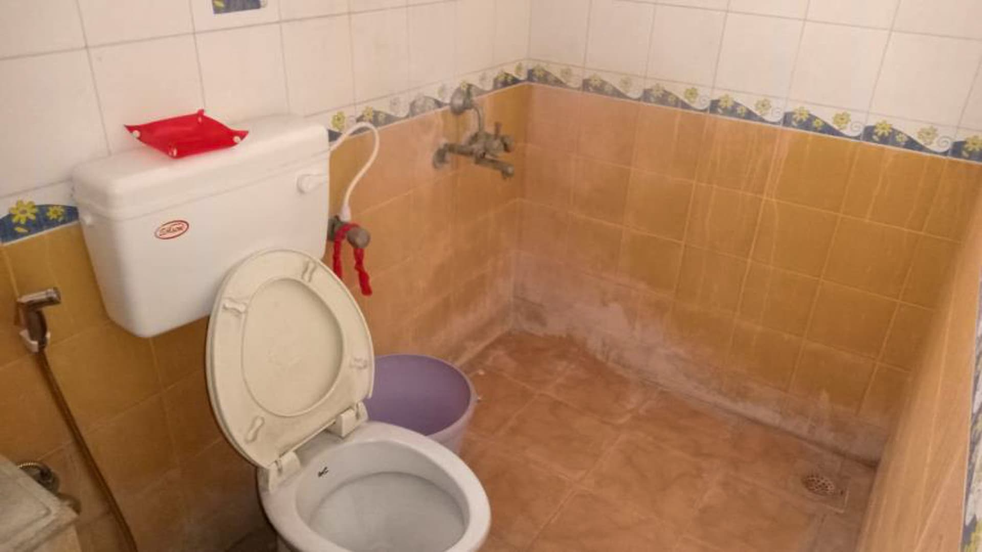 Property Photos 18
