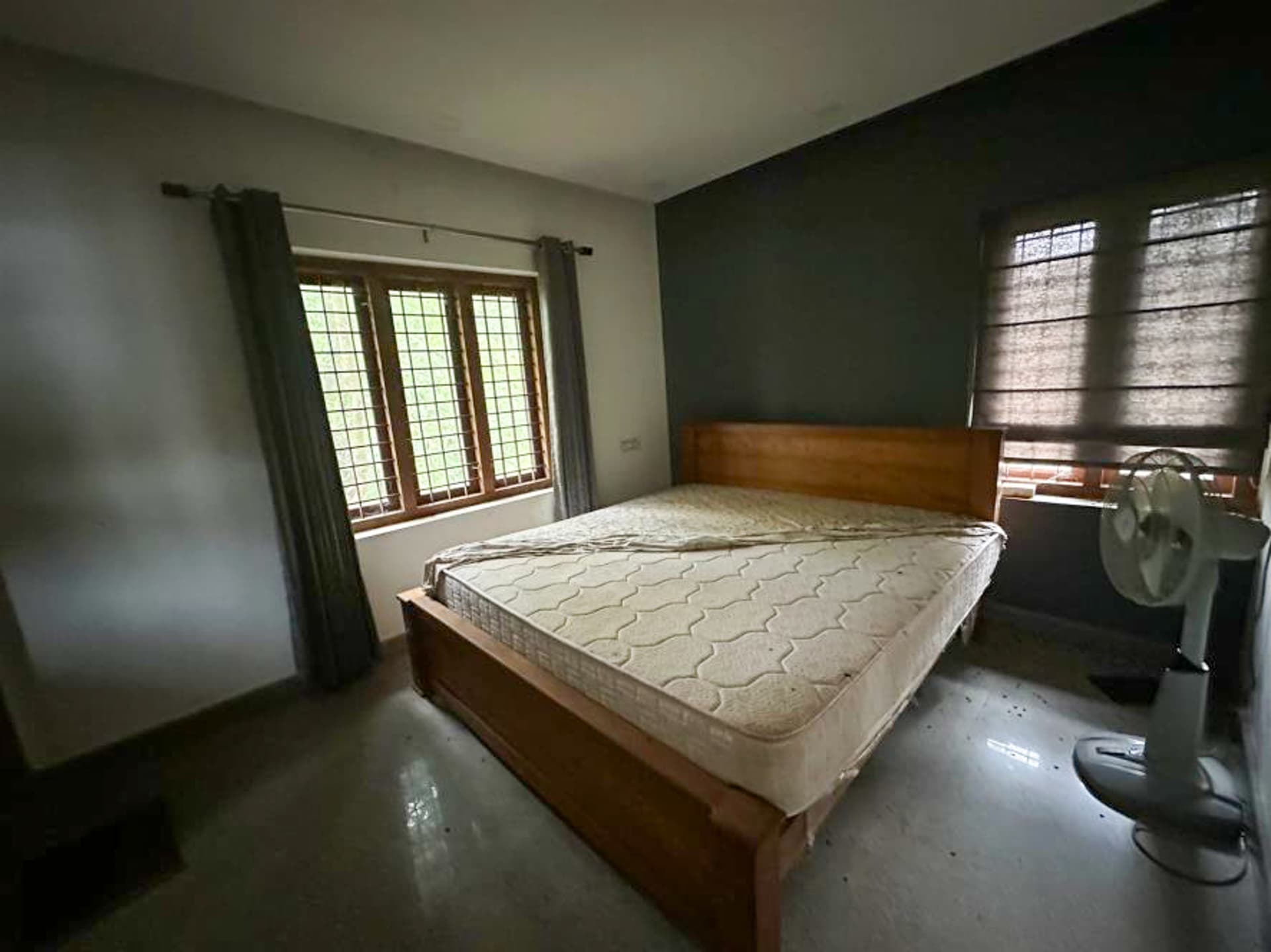 Property Photos 35
