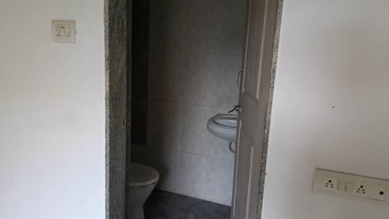Property Photos 16