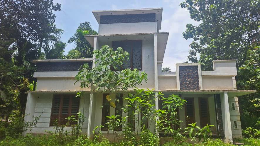 Property Photos 8