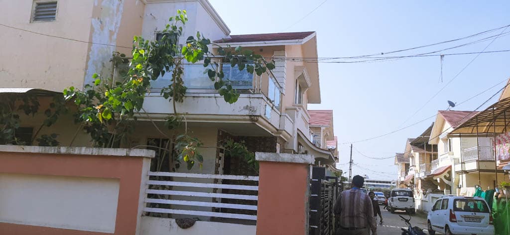 Property Photos 1