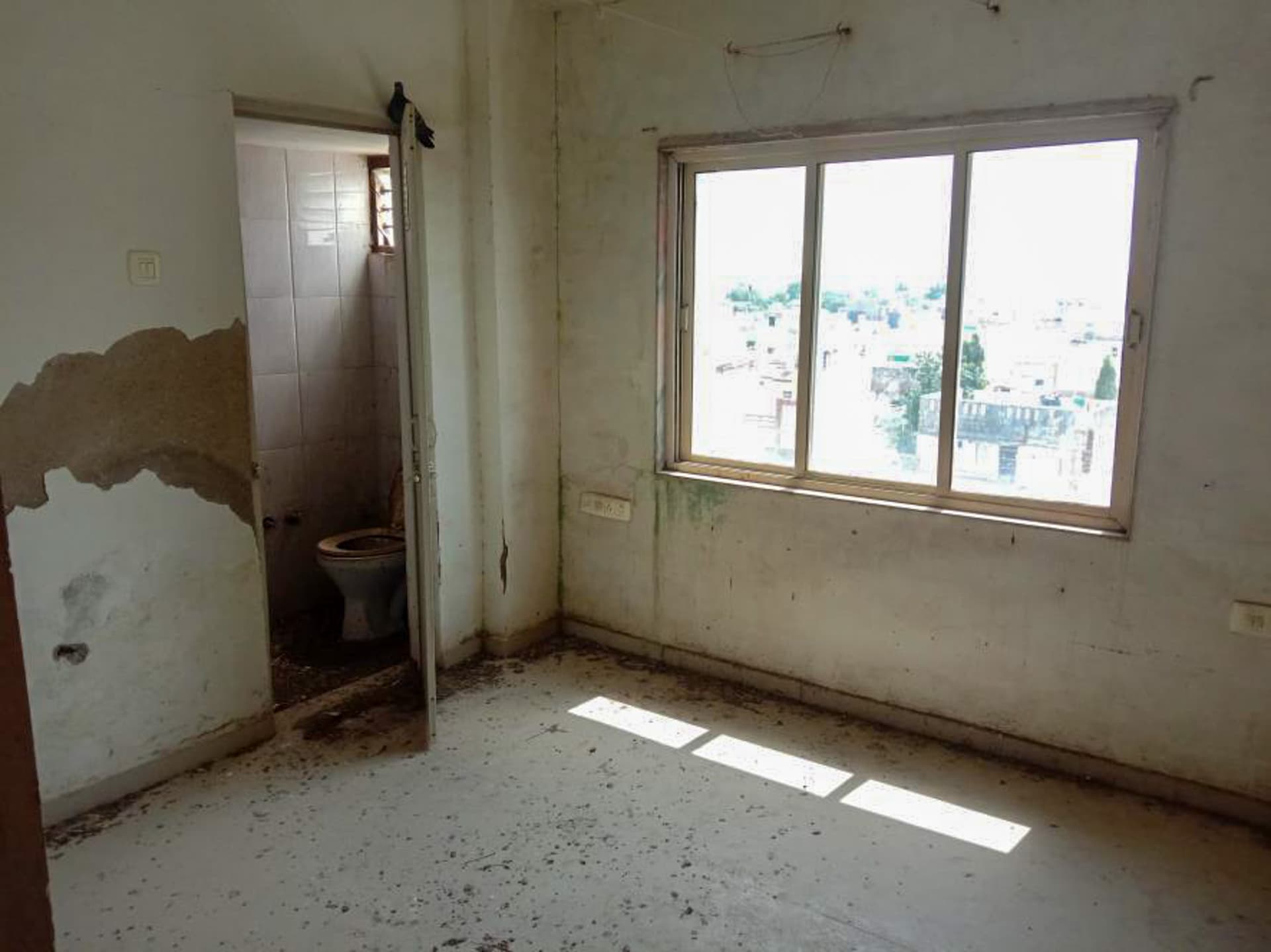 Property Photos 37