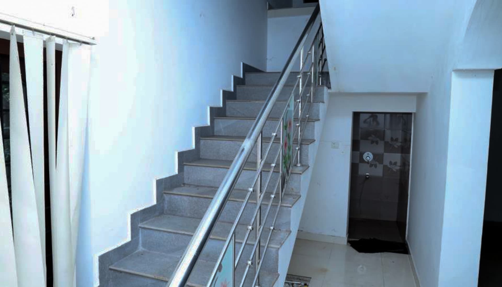 Property Photos 6