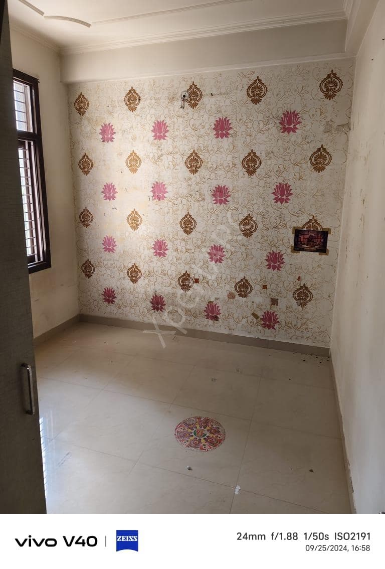 Property Photos 11