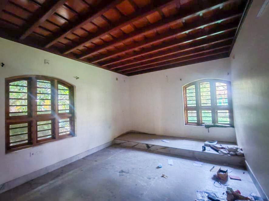 Property Photos 6
