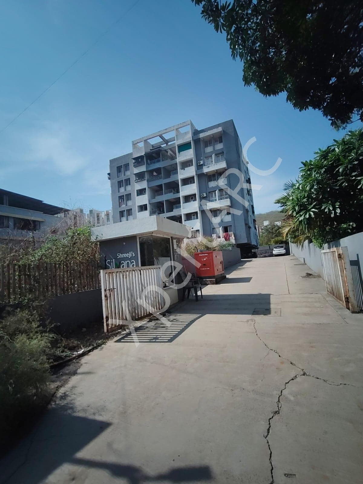 Property Photos 17