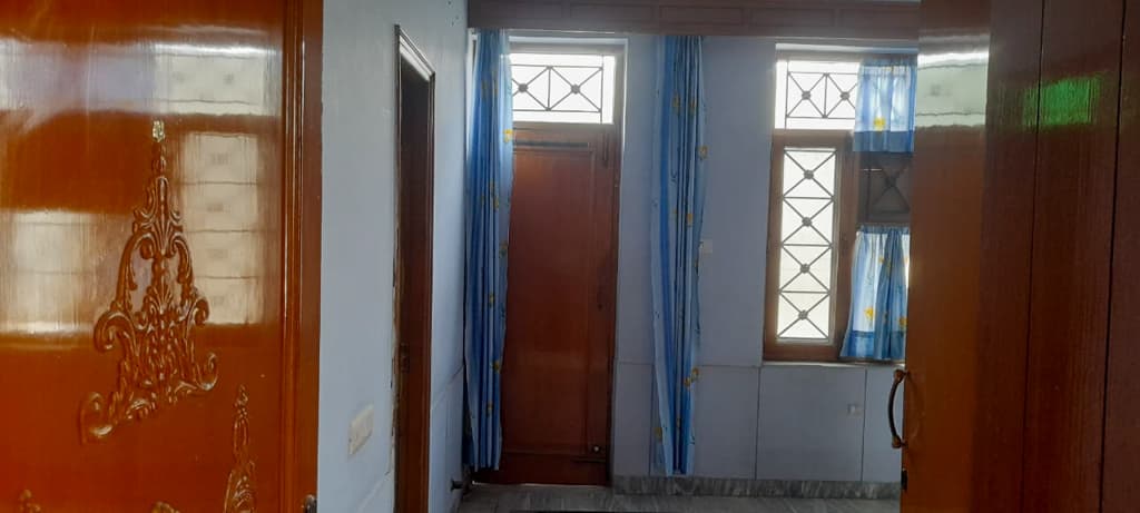 Property Photos 12