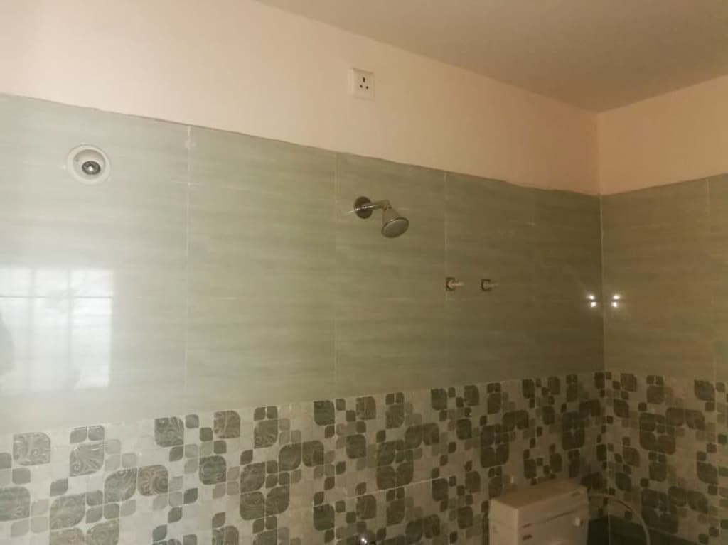 Property Photos 8