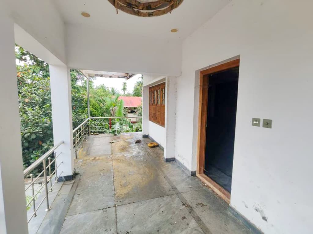 Property Photos 6