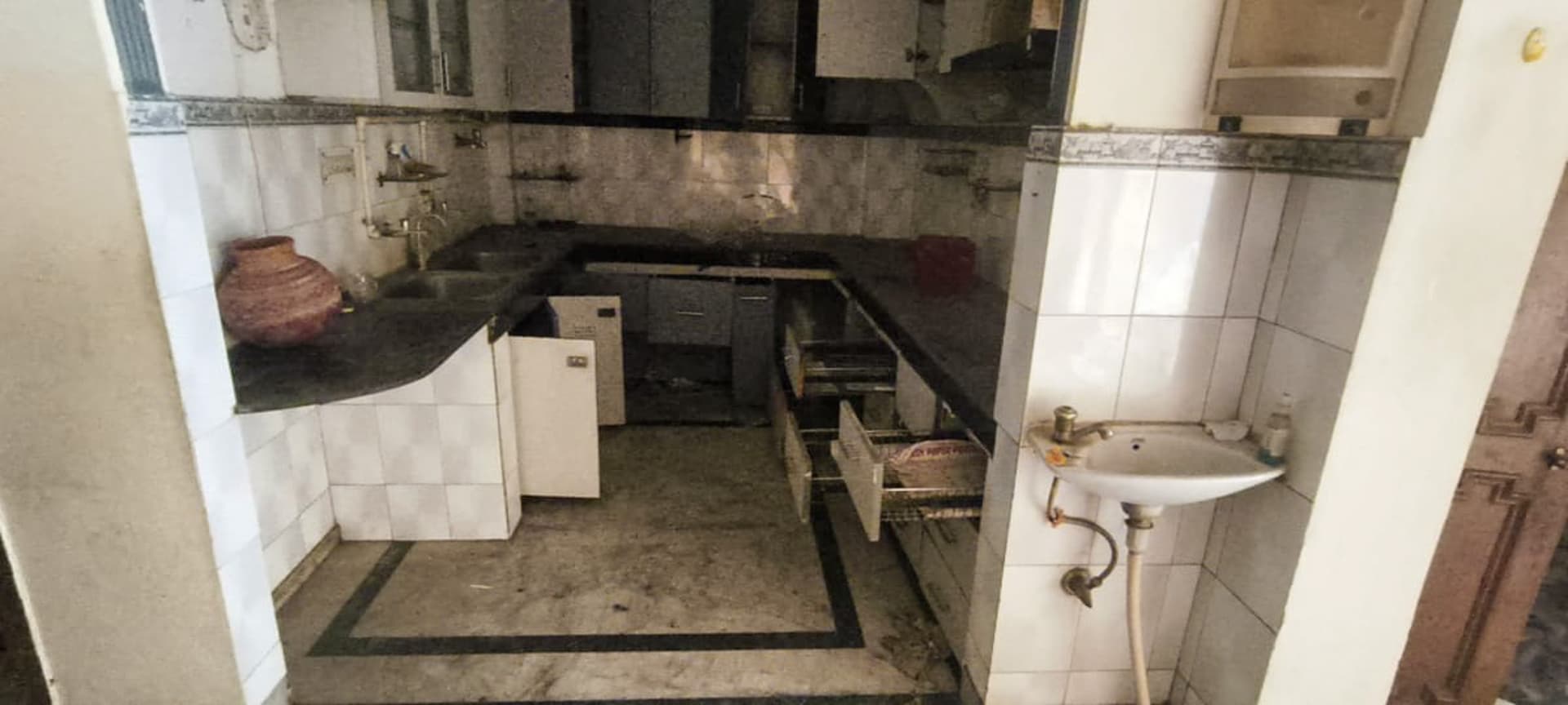 Property Photos 22