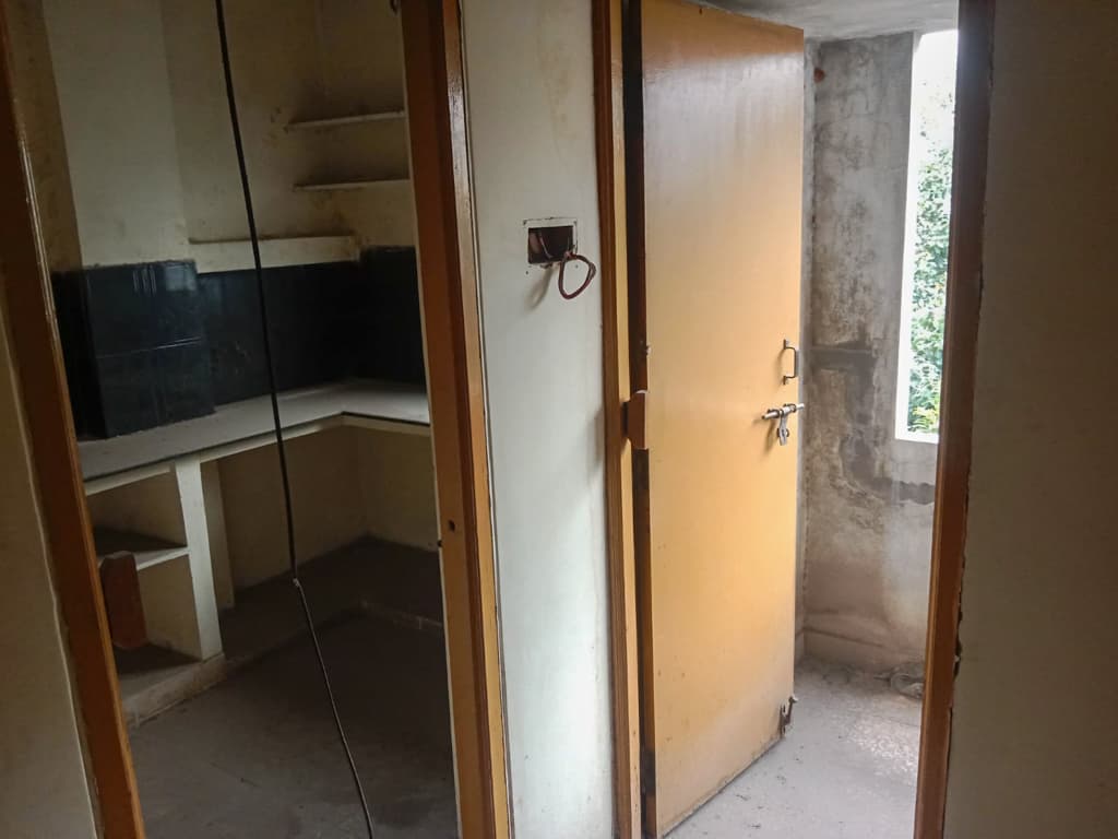 Property Photos 7