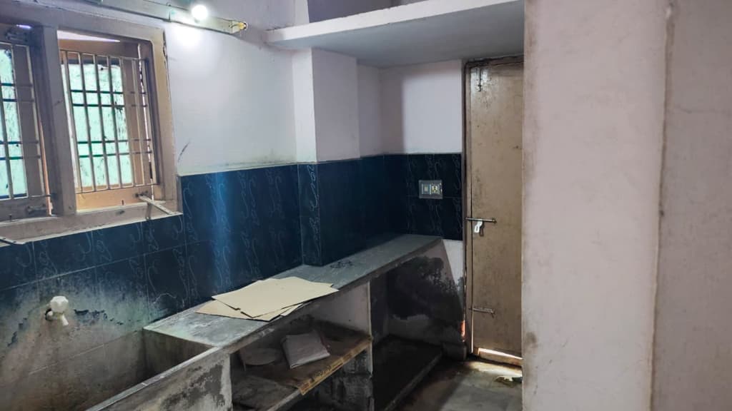 Property Photos 8