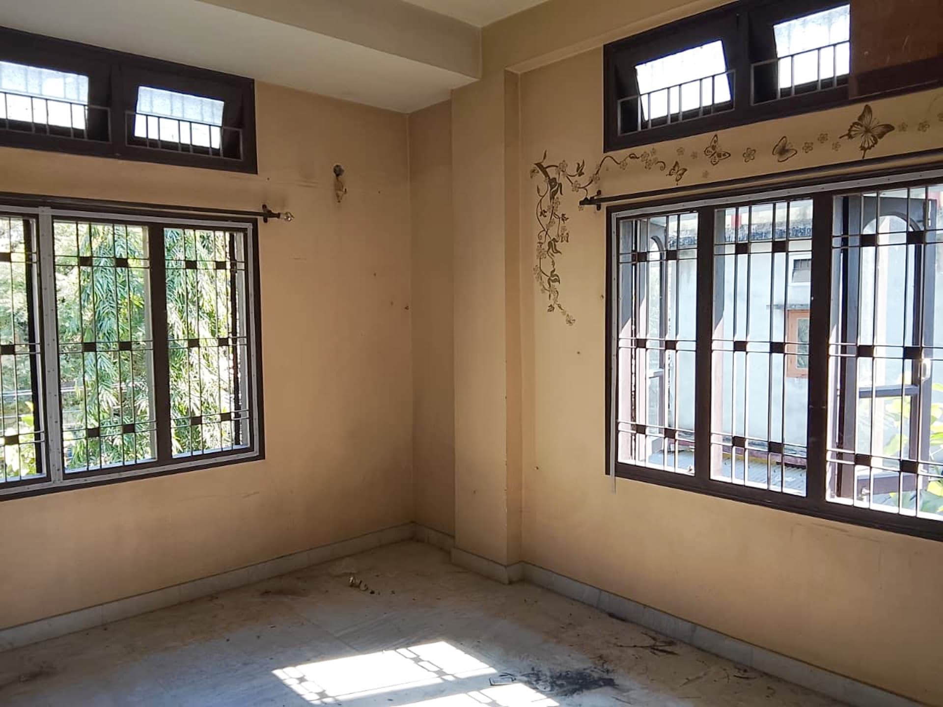Property Photos 35