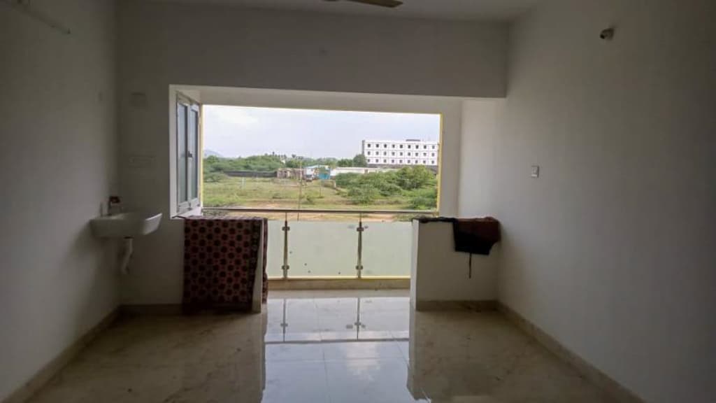 Property Photos 6