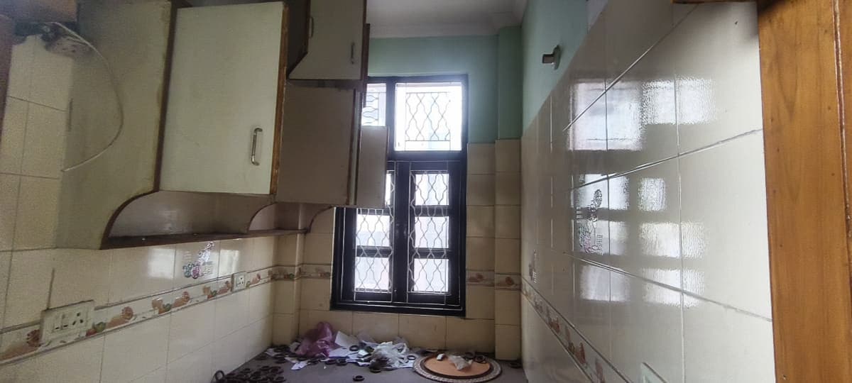 Property Photos 6