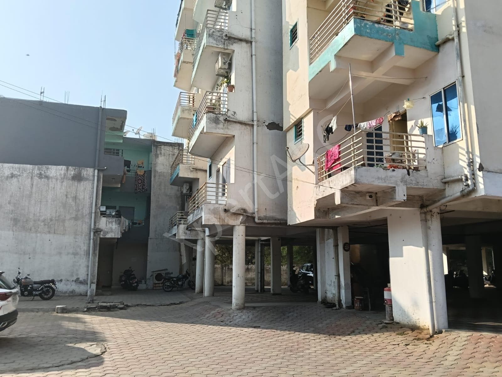 Property Photos 23