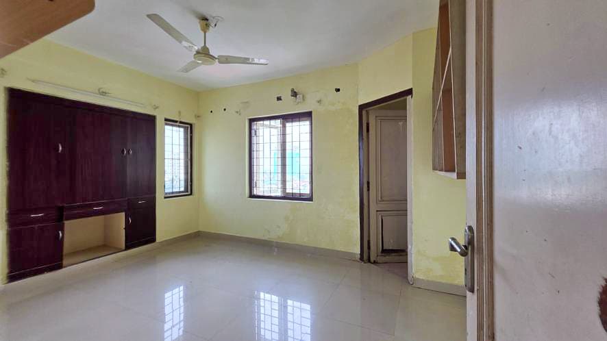 Property Photos 7