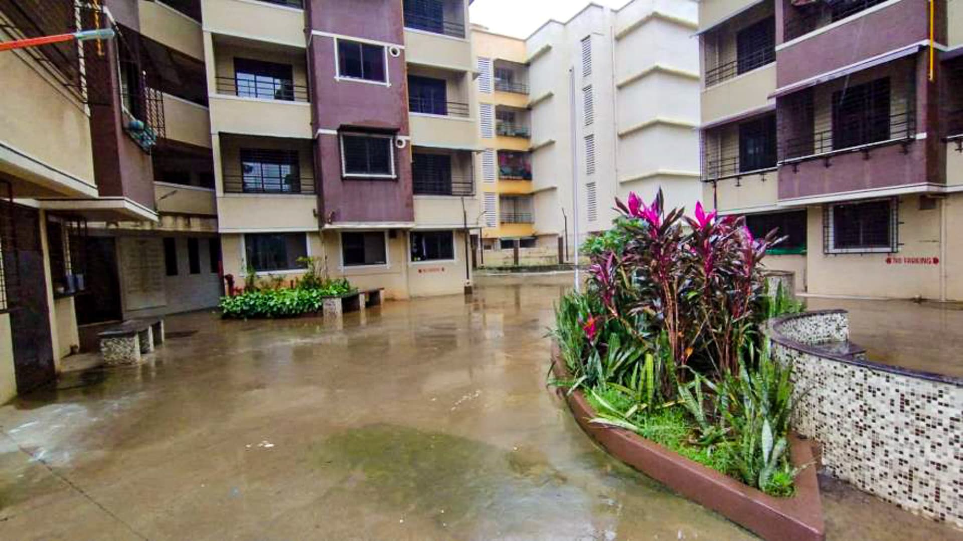 Property Photos 11