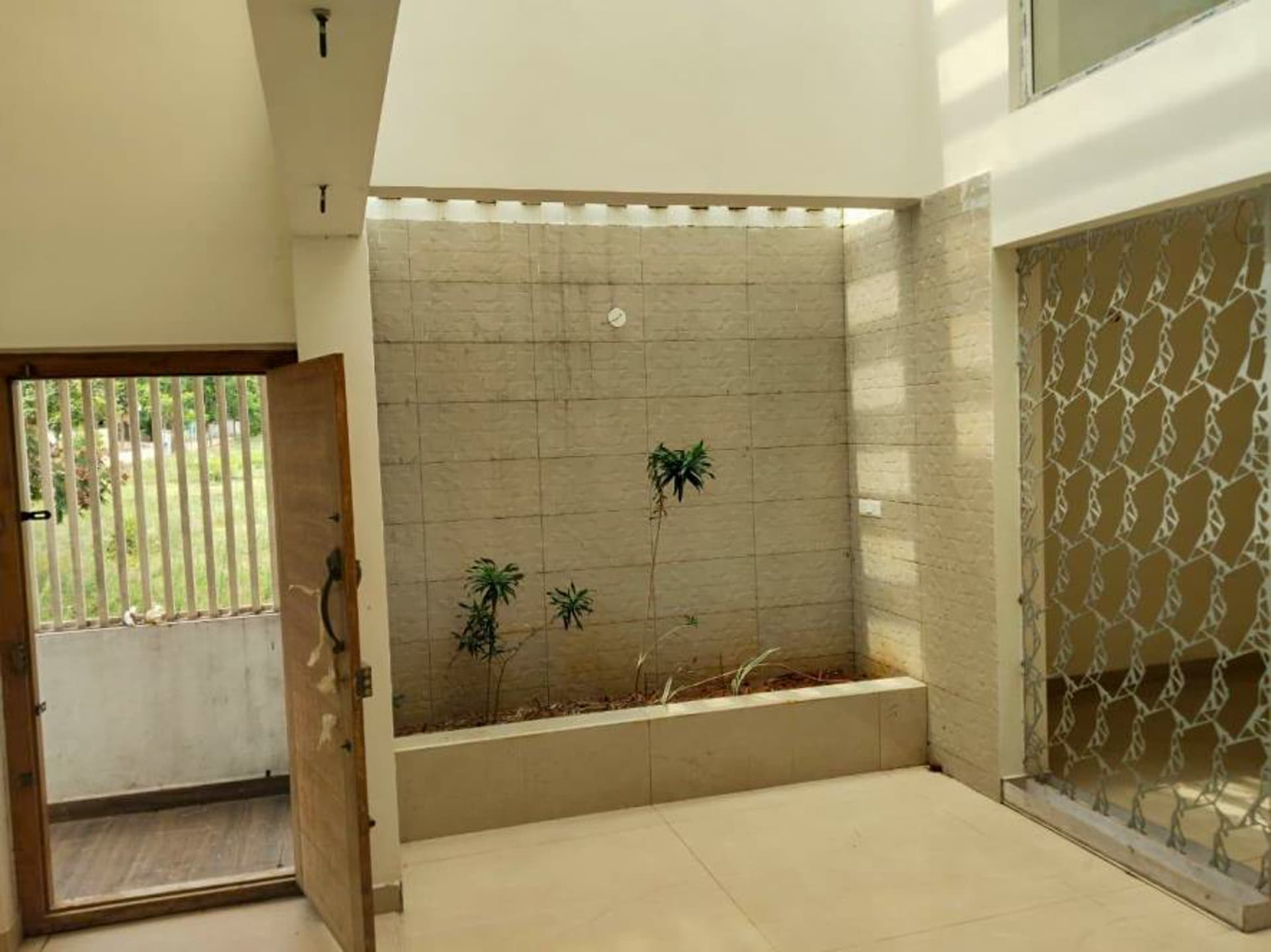 Property Photos 27