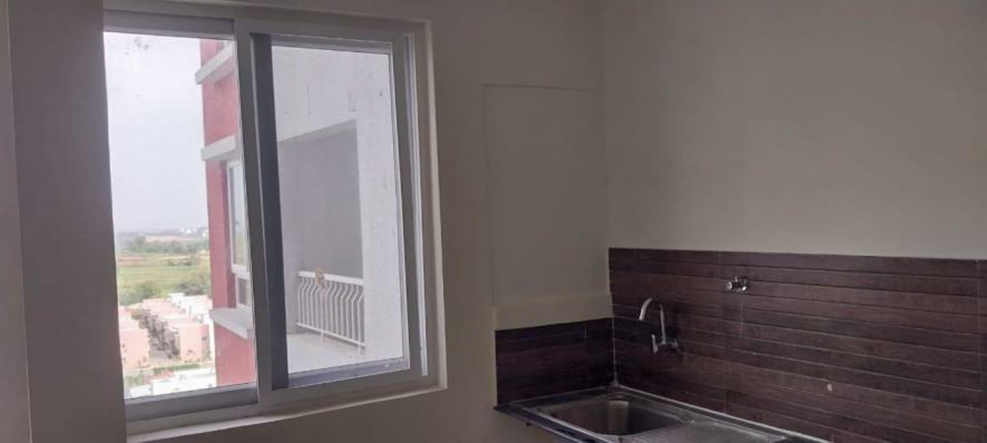 Property Photos 18