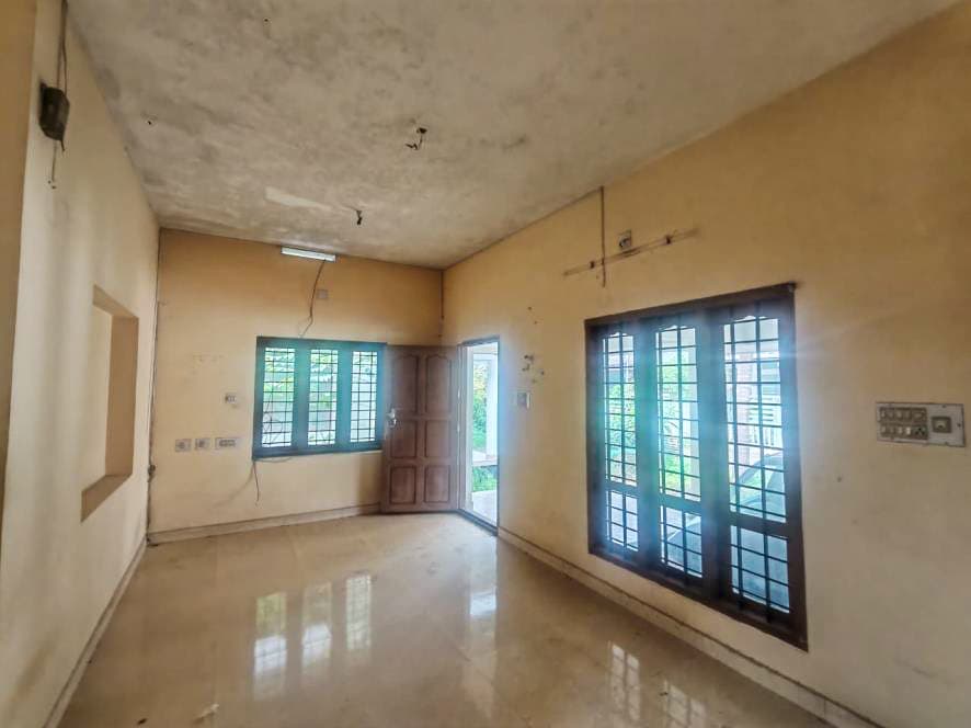 Property Photos 43