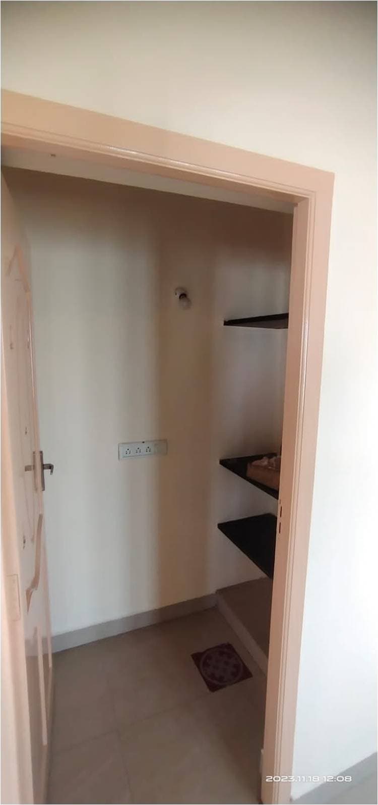 Property Photos 6