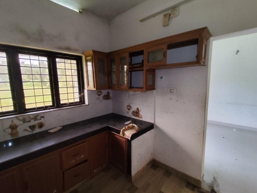 Property Photos 11