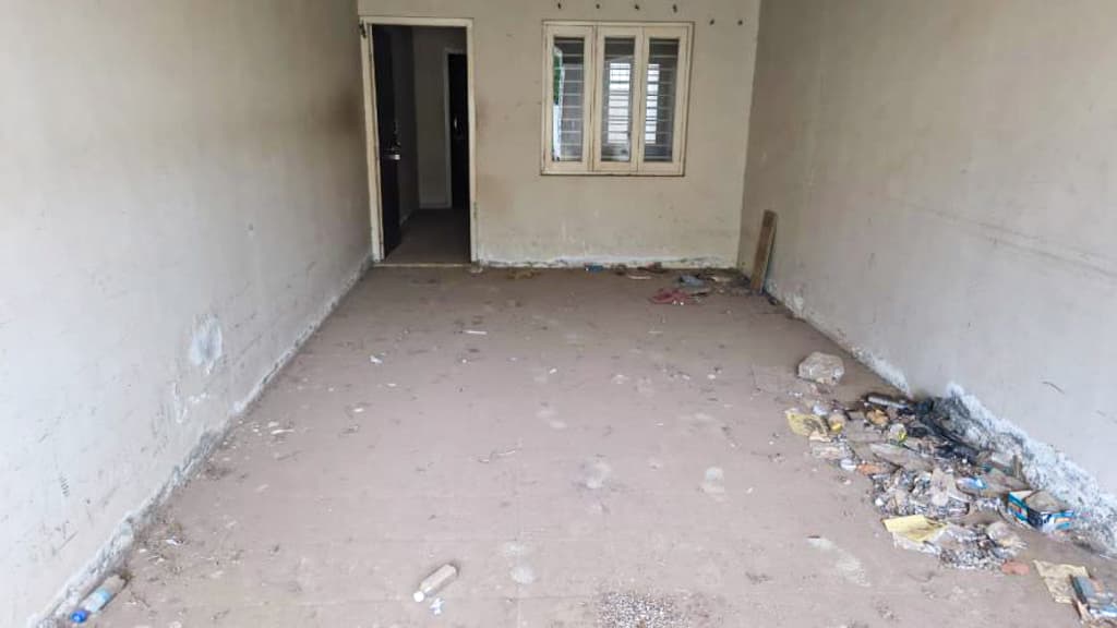 Property Photos 6