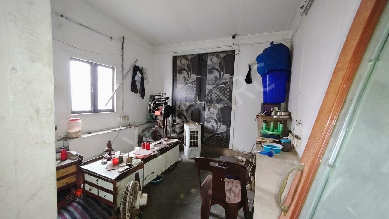 Property Photos 6