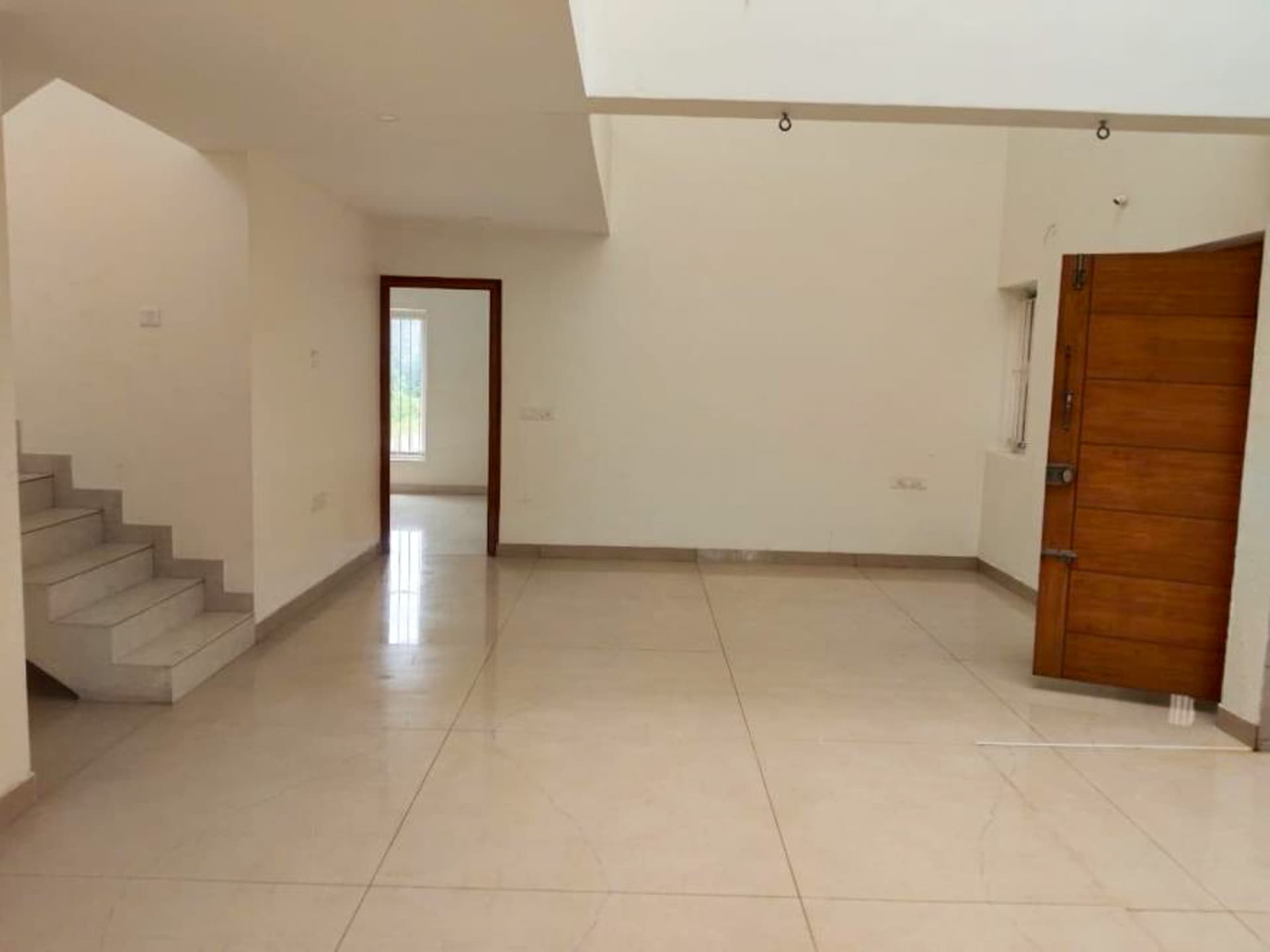 Property Photos 11
