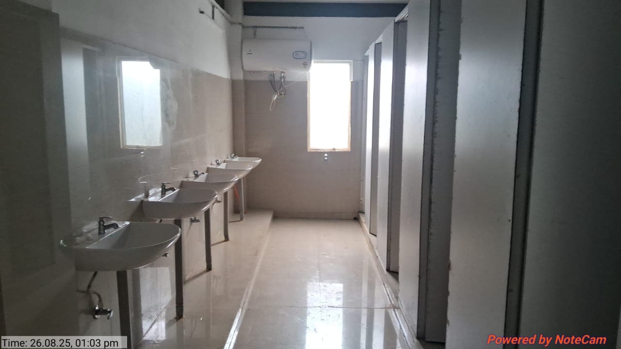 Property Photos 17