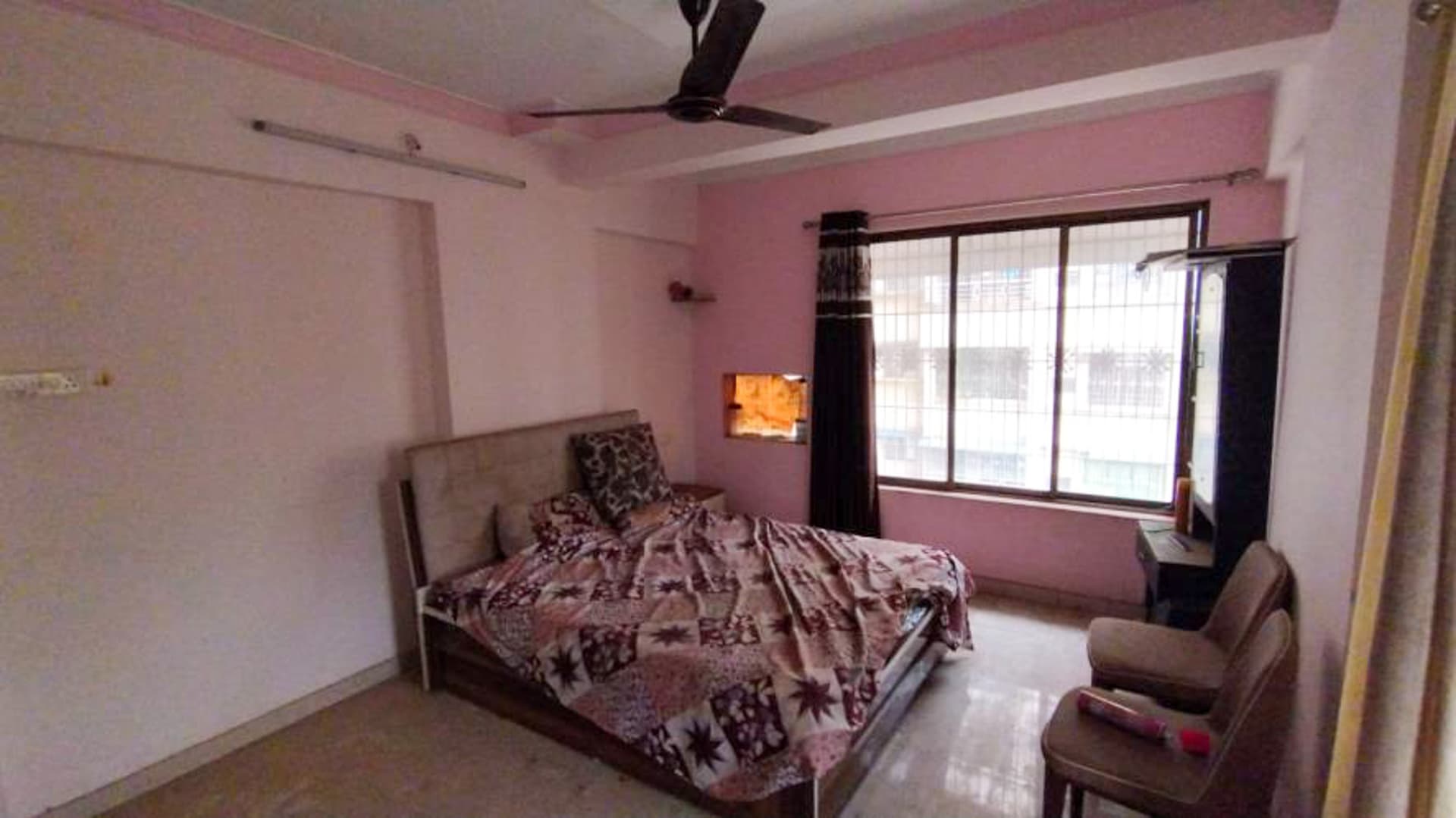 Property Photos 26