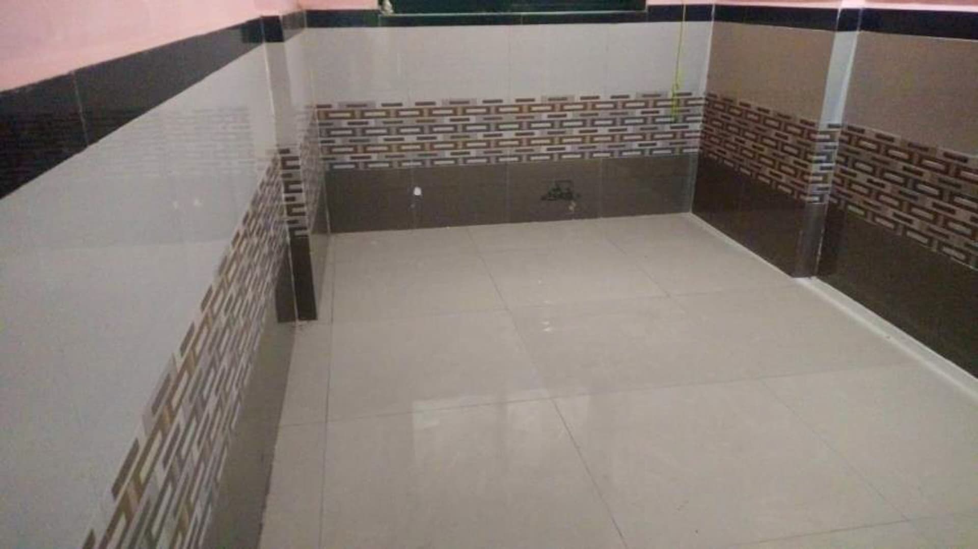 Property Photos 18