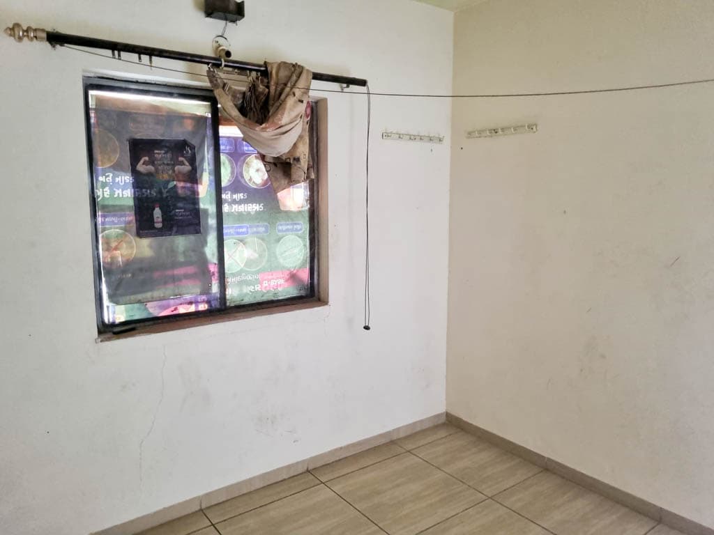 Property Photos 9