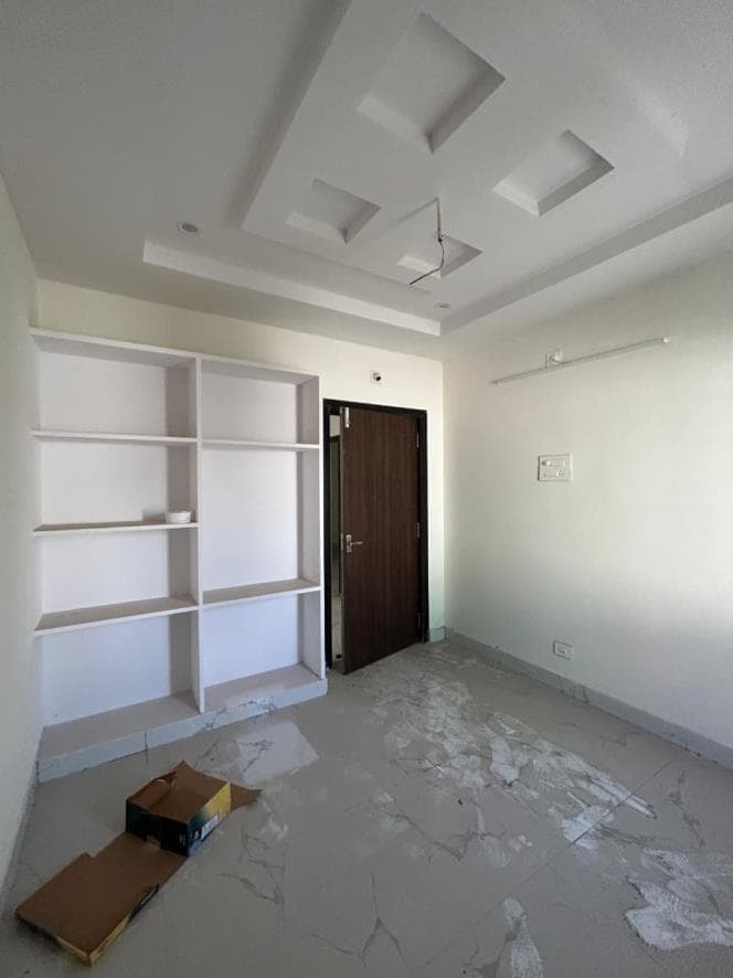 Property Photos 11