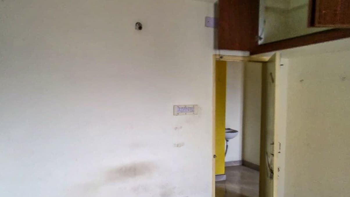 Property Photos 11