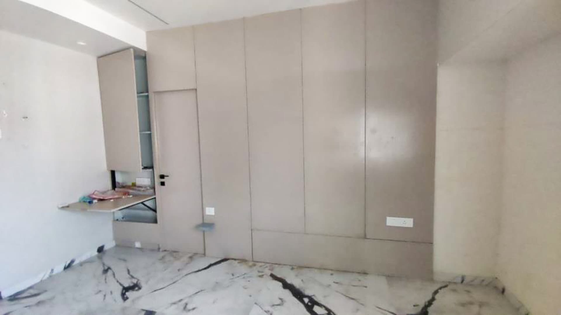 Property Photos 11