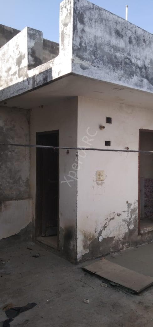 Property Photos 26