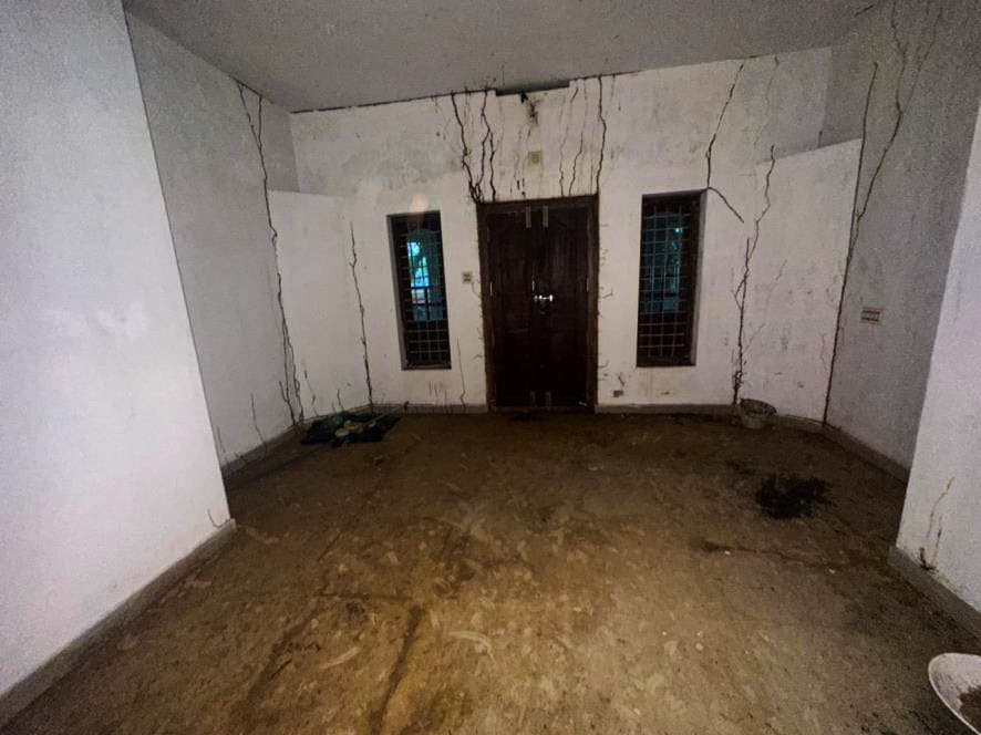 Property Photos 8