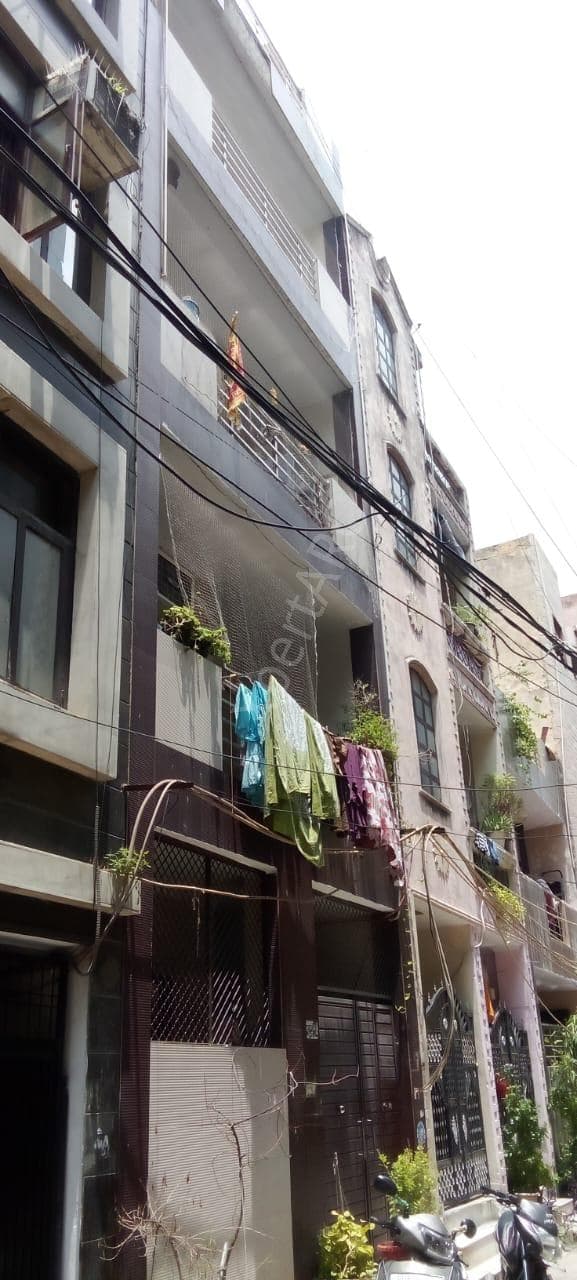 Property Photos 6